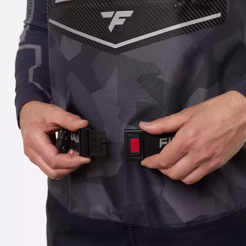 Полукомбинезон-вейдерсы мужской Finntrail Enduro BF 5281 Сумеречно-черный камуфляж (CamoShadowBlack), Hard-Tex, размер L/44, 175-185 см
