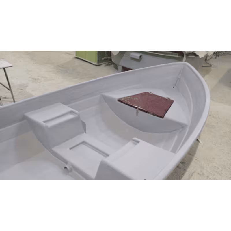 Лодка пластиковая Онегокомпозит СЛК-430 с привальным брусом