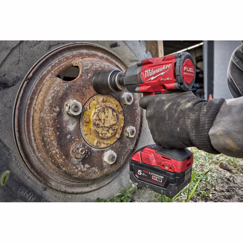 Гайковерт аккумуляторный ударный Milwaukee M18 FMTIW2P12-502X Fuel