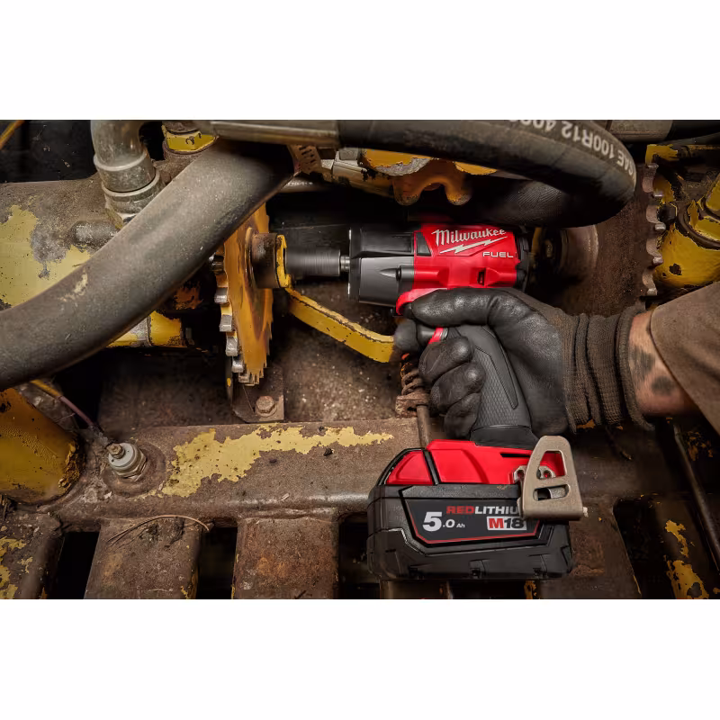 Гайковерт аккумуляторный ударный Milwaukee M18 FMTIW2P12-502X Fuel