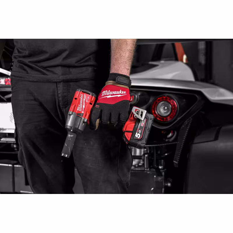 Гайковерт аккумуляторный ударный Milwaukee M18 FMTIW2P12-502X Fuel