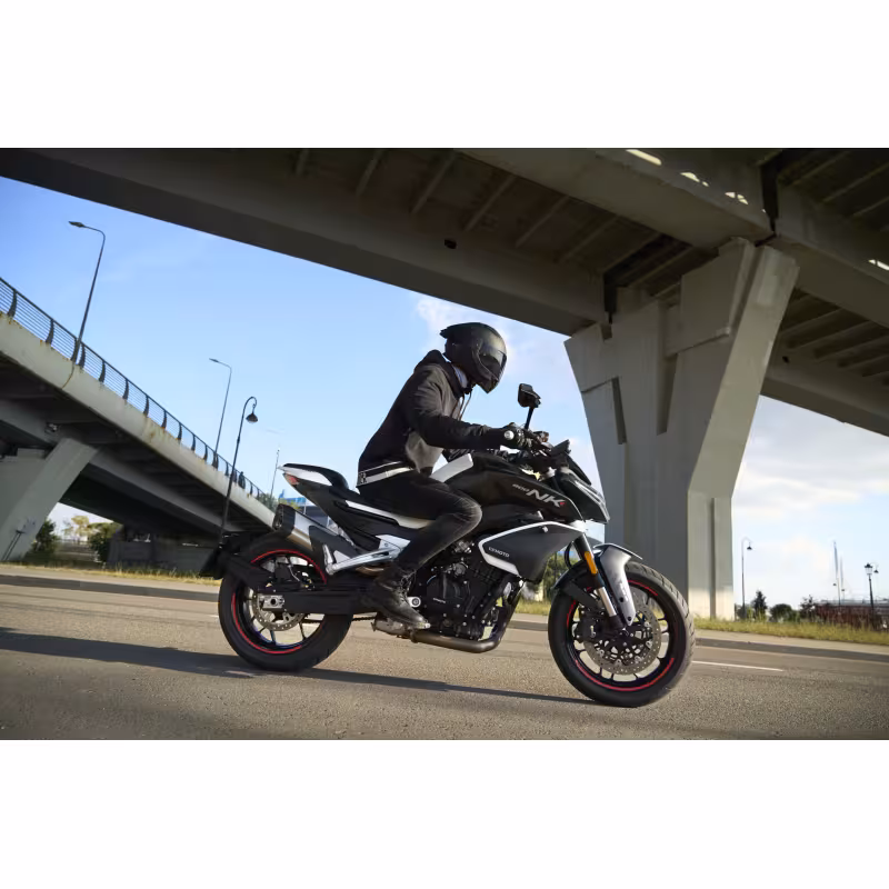 Мотоцикл дорожный CFMOTO 800NK Advanced, белый