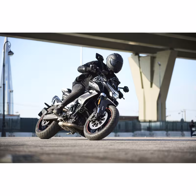Мотоцикл дорожный CFMOTO 800NK Advanced, белый