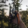 Секатор плоскостной Fiskars Plus PowerLever P721
