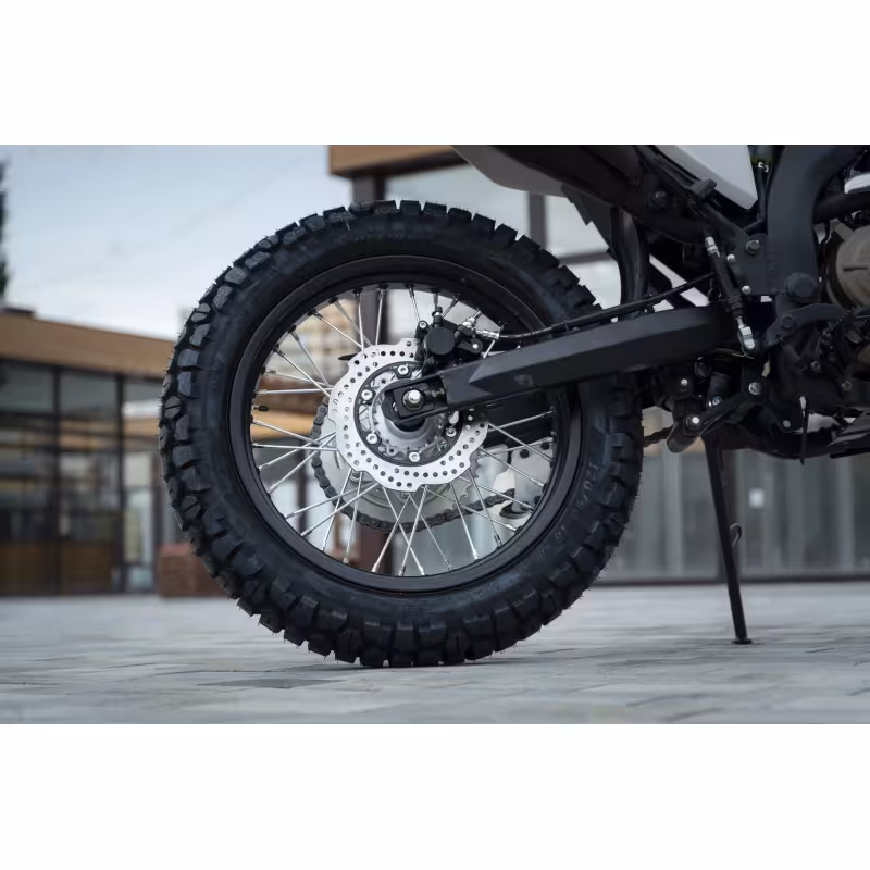 Мотоцикл турэндуро Loncin DS250, белый
