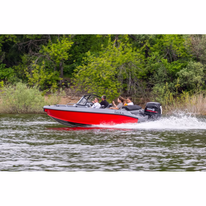 Лодка алюминиевая Vboats Yava XL Bowrider, белый с наклейкой