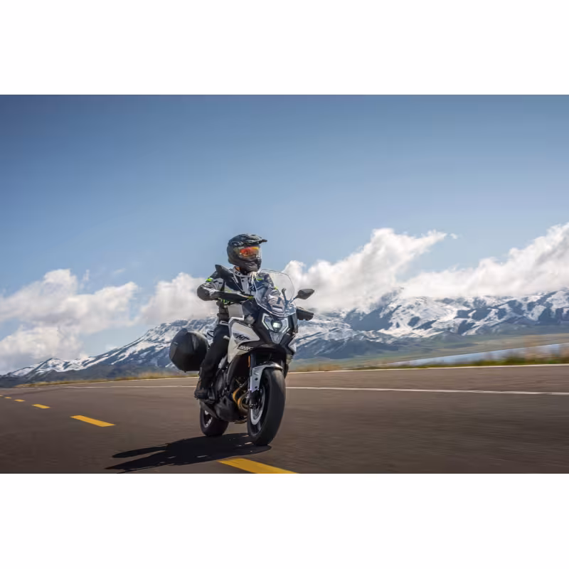 Мотоцикл турэндуро CFMOTO 700MT, черный