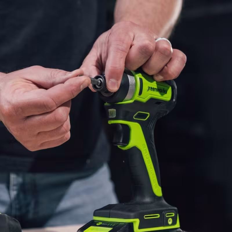 Гайковерт аккумуляторный ударный Greenworks ID3170