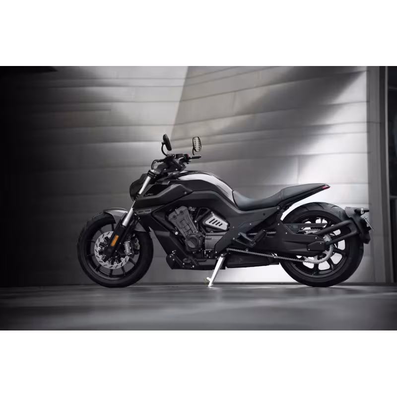 Мотоцикл крузер Benda LFC 700 PRO, красный