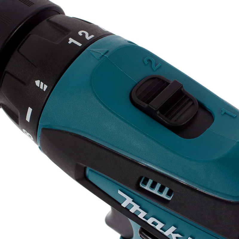 Дрель-шуруповерт аккумуляторная Makita DF330DWE