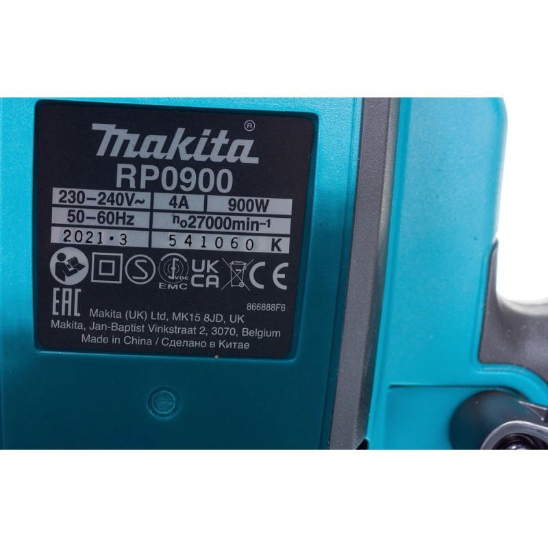 Фрезер погружной сетевой Makita RP0900K