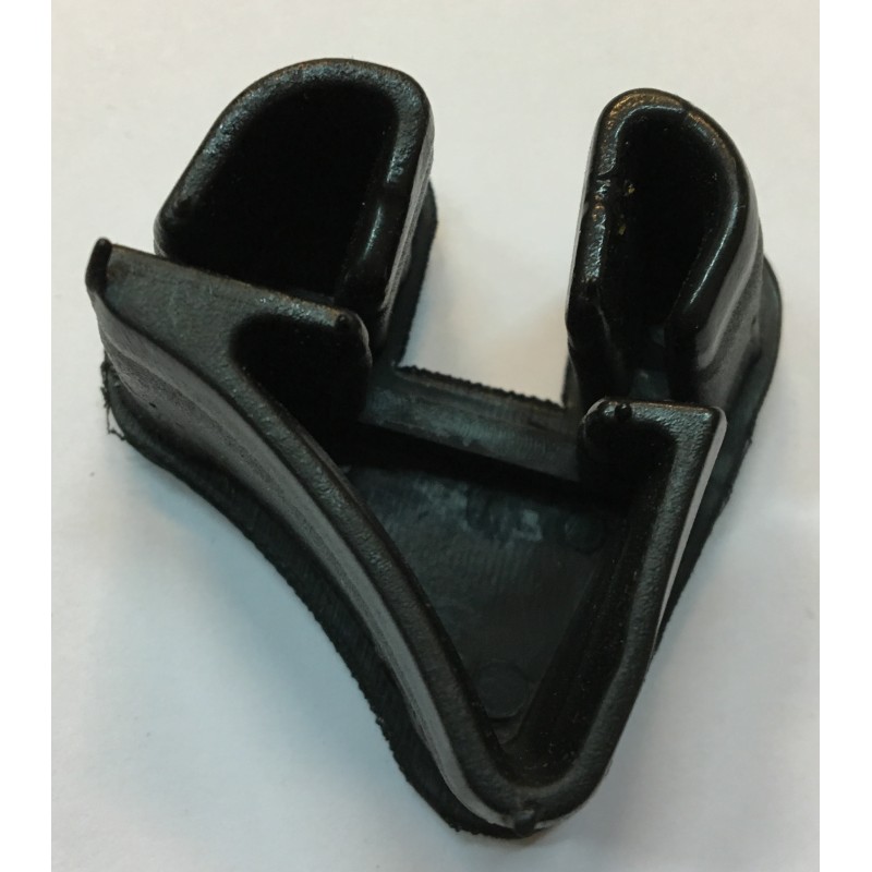 Заглушка на стрингер Gladiator 0622G, правая, старая форма серии A B