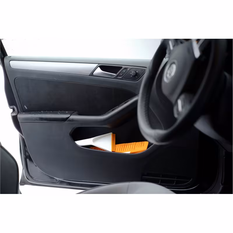 Щетка-скребок для автомобиля Fiskars SnowXpert 1019352 с водосгоном