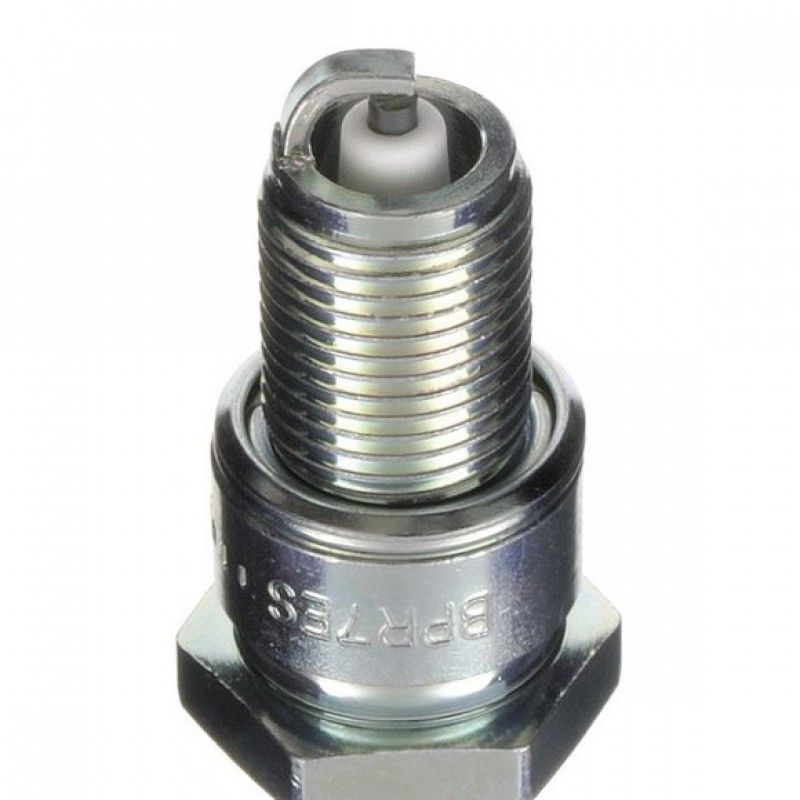 Свеча зажигания NGK BPR7ES (двс HONDA/BRIGS&STRATTON/ КИТАЙ)