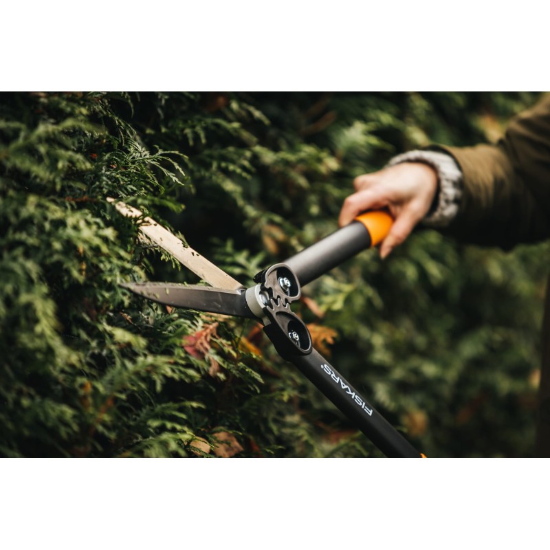 Ножницы для живой изгороди Fiskars PowerGear HS72 114790