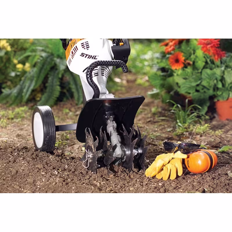 Мультифункциональный двигатель Stihl MM 55 в комплекте с почвенной фрезой Stihl BF-MM