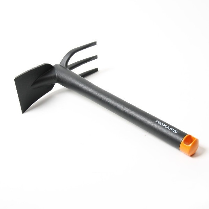 Тяпка садовая двусторонняя Fiskars Solid 1001601