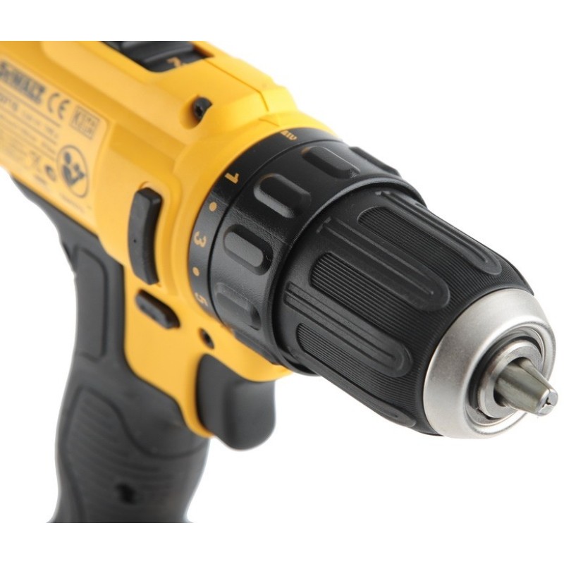 Дрель аккумуляторная DeWALT DCD710C2 