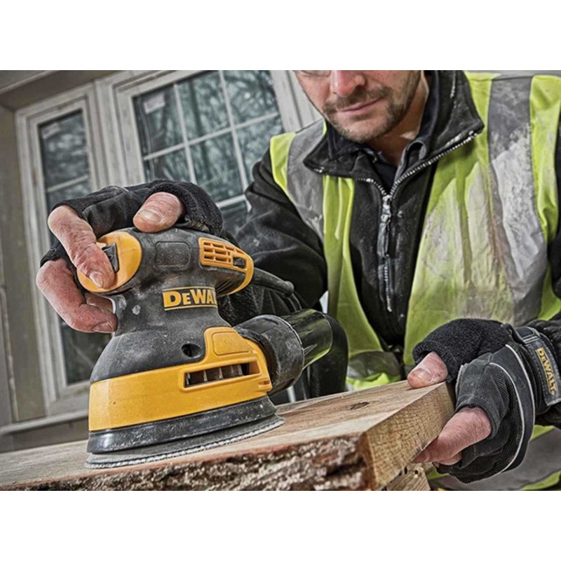 Шлифмашина эксцентриковая DeWALT DWE6423-QS 