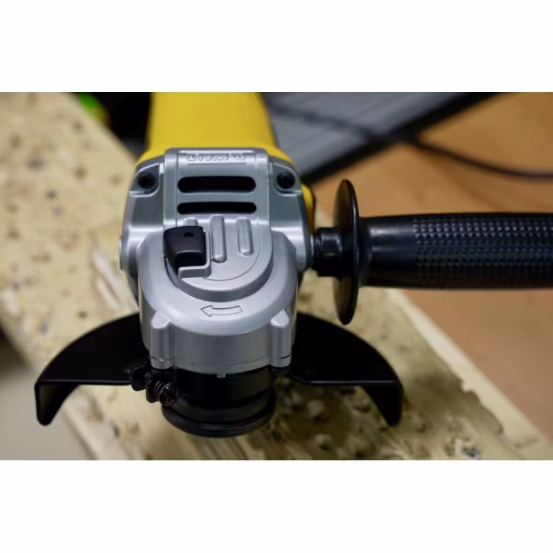 Шлифмашина угловая DeWALT DWE4119