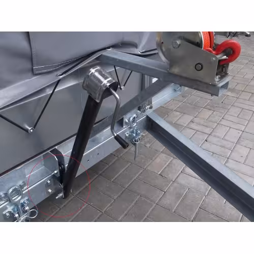 Крепление домкрата на прицеп Трейлер