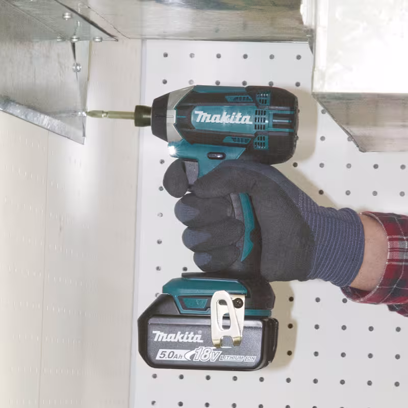 Дрель-шуруповерт ударная аккумуляторная Makita DTD152Z