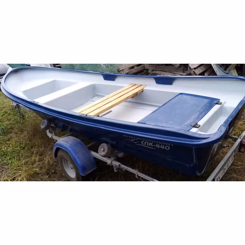 Пластиковая лодка Онегокомпозит СЛК-440