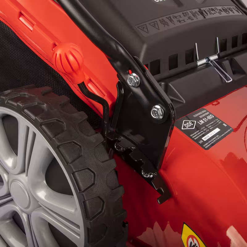 Газонокосилка бензиновая DDE LM 51-60 D