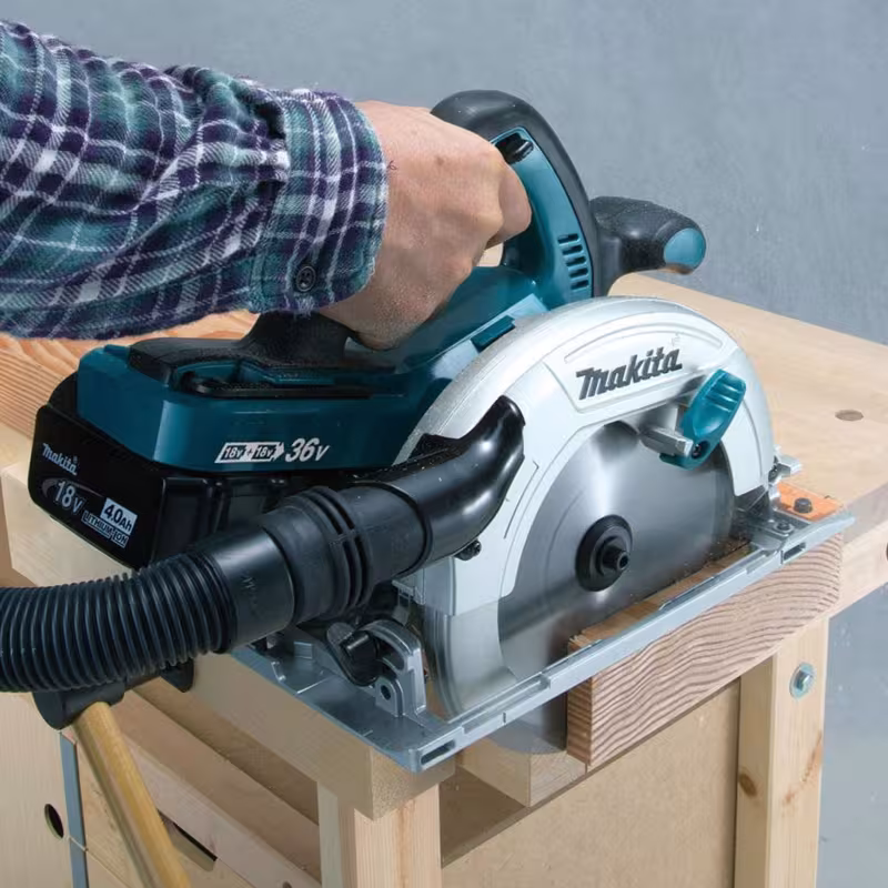 Пила дисковая аккумуляторная Makita DHS710Z 