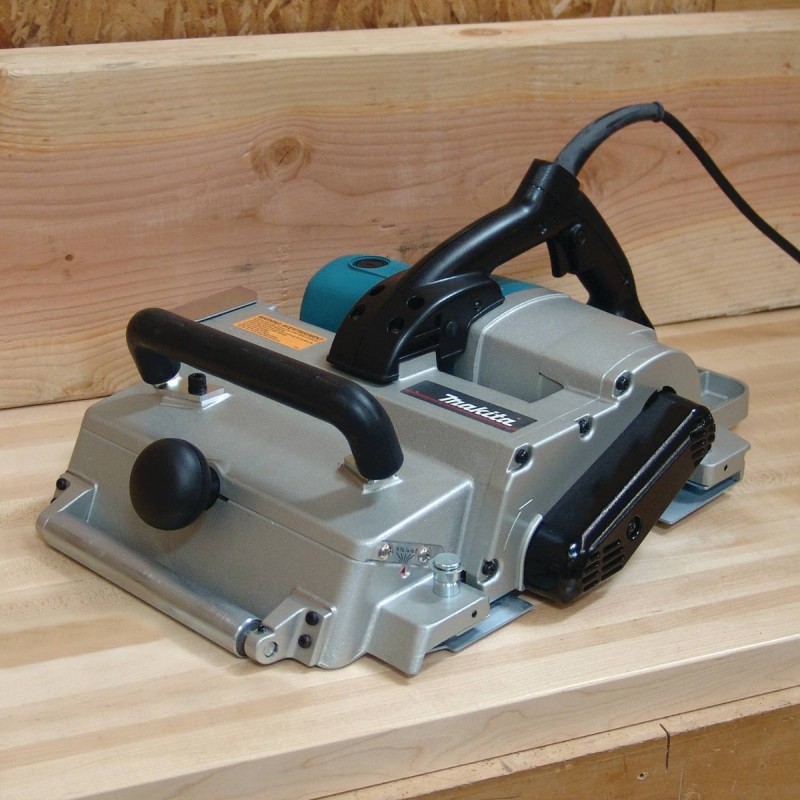 Рубанок сетевой Makita KP312S 