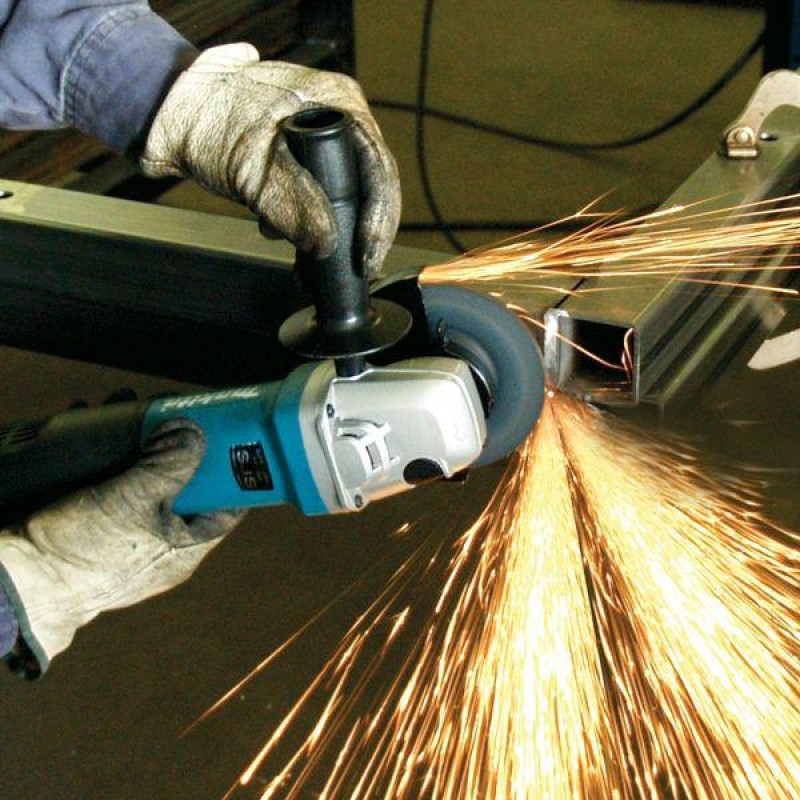 Шлифмашина угловая сетевая Makita 9565PC 