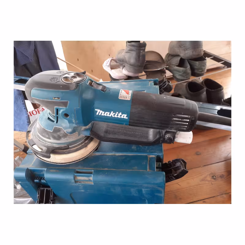 Шлифмашина эксцентриковая Makita BO6050J