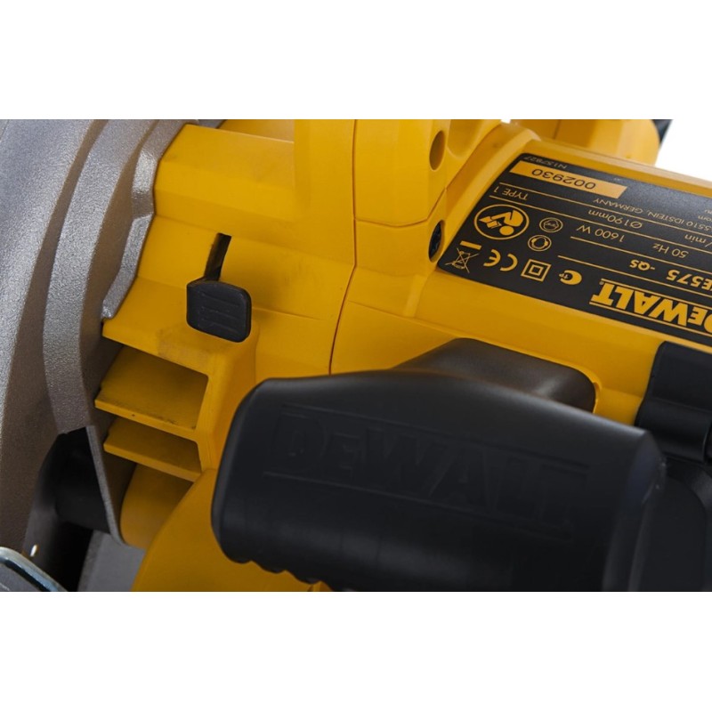 Пила дисковая сетевая DeWalt DWE 575