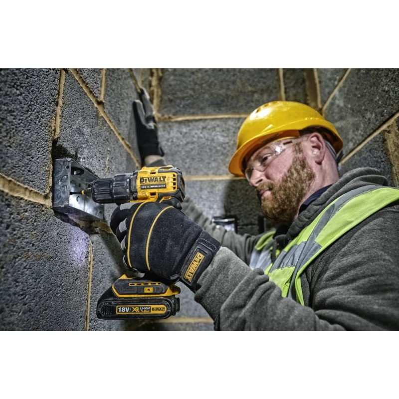 Дрель-шуруповерт безударная аккумуляторная DeWALT DCD708N-XJ 