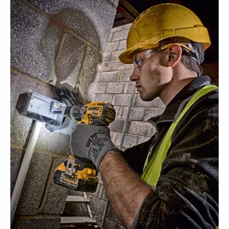 Дрель-шуруповерт ударная аккумуляторная DeWALT DCD796D2