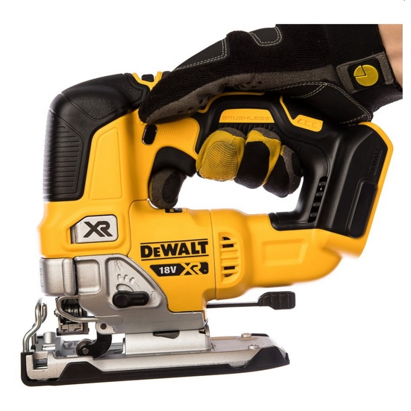 Лобзик аккумуляторный DeWALT DCS334N