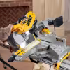 Пила торцовочная сетевая DeWALT DWS780