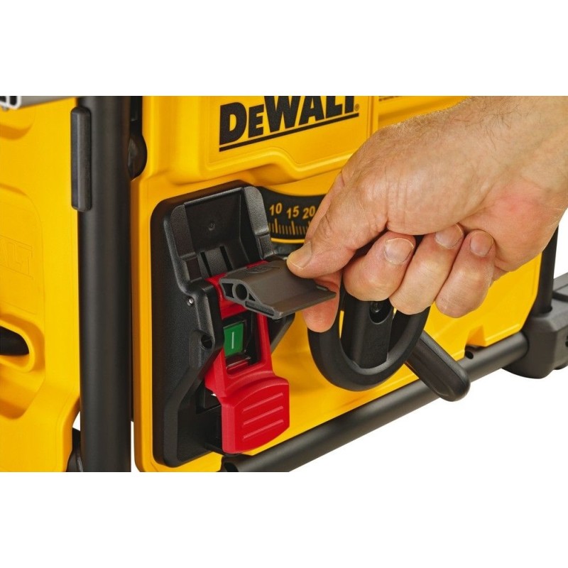 Станок циркулярный DeWALT DWE7485