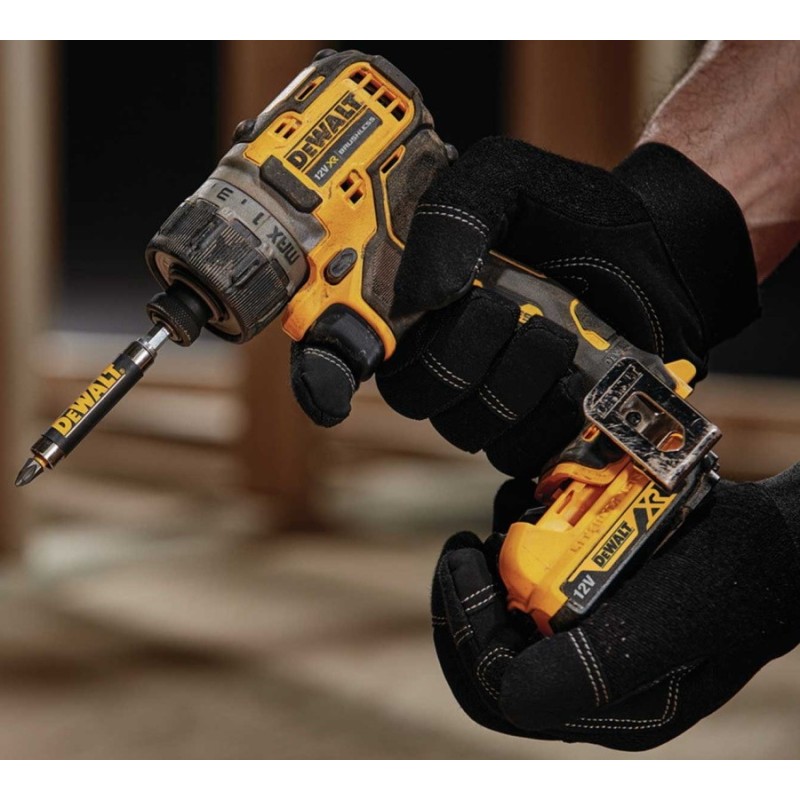 Дрель-шуруповерт безударная аккумуляторная DeWALT DCF601D2