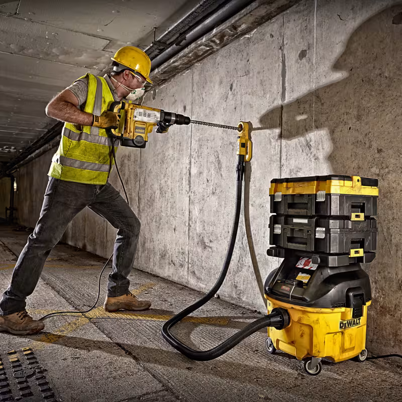 Пылесос строительный DeWALT DWV901L