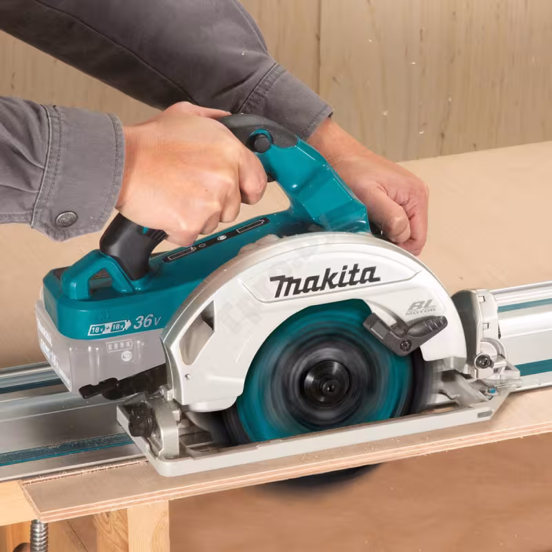 Пила дисковая аккумуляторная Makita LXT DHS782ZJ