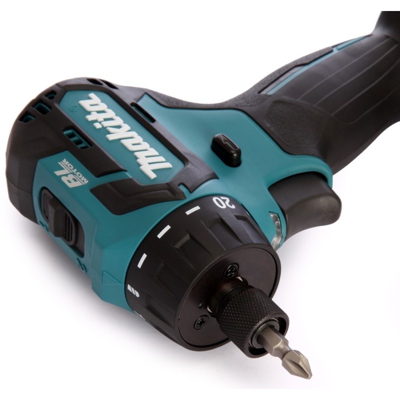 Дрель-шуруповерт аккумуляторная Makita CXT DF032DZ