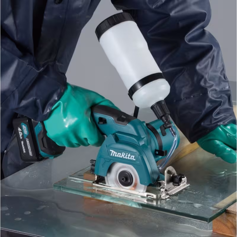 Пила дисковая аккумуляторная Makita CXT CC301DWAE