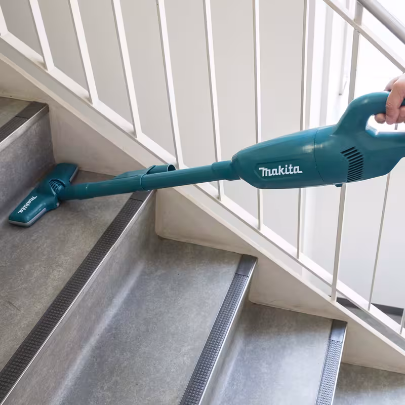 Пылесос вертикальный беспроводной Makita CXT CL106FDZ