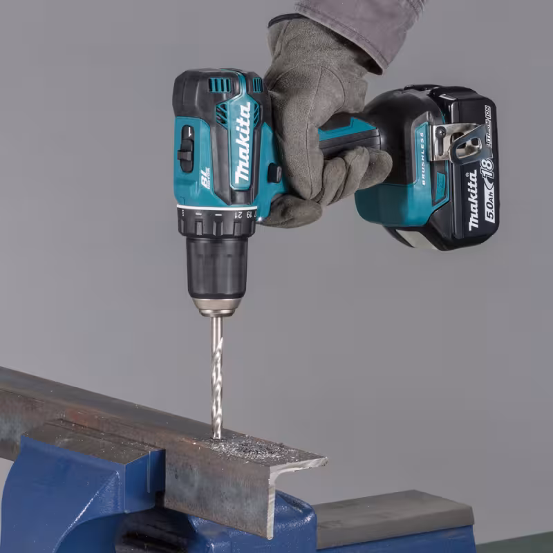 Дрель-шуруповерт аккумуляторная Makita LXT DDF485Z