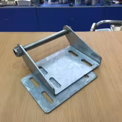 Кронштейн килевого ролика TR1050