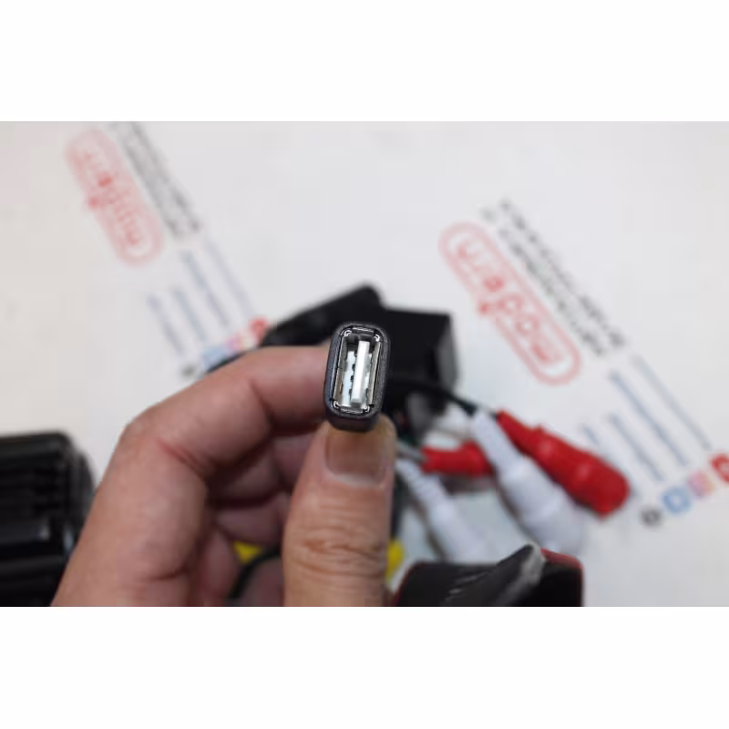 Магнитола ACV AMR-801RW, белый