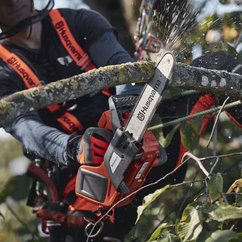 Электропила аккумуляторная Husqvarna T535i XP