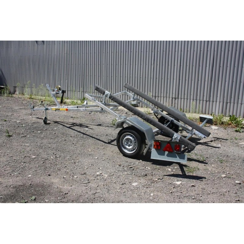 Прицеп лодочный одноосный Вектор ЛАВ 81015С, ложементы