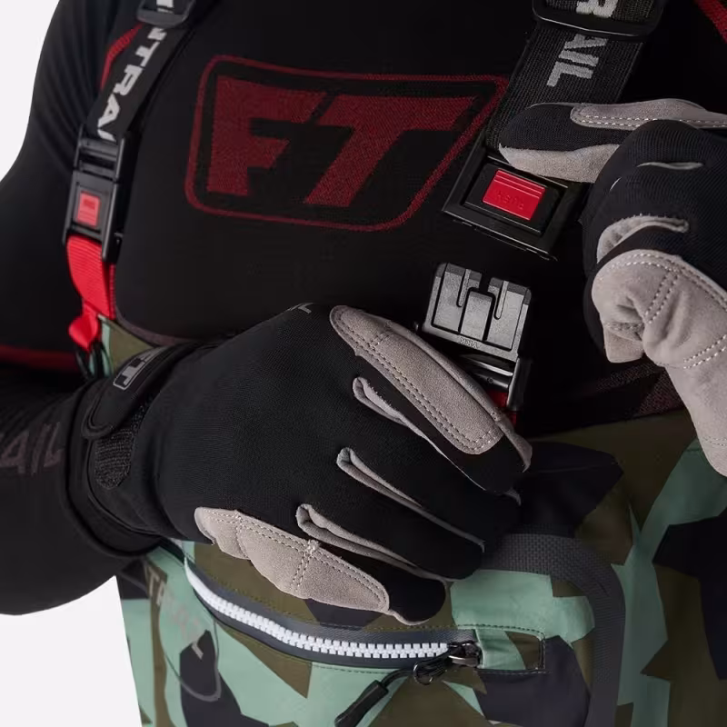 Полукомбинезон-вейдерсы Finntrail Speedmaster, мембрана Hard-­Tex, зеленый камуфляж, размер 54-56 (XL), 180-190 см